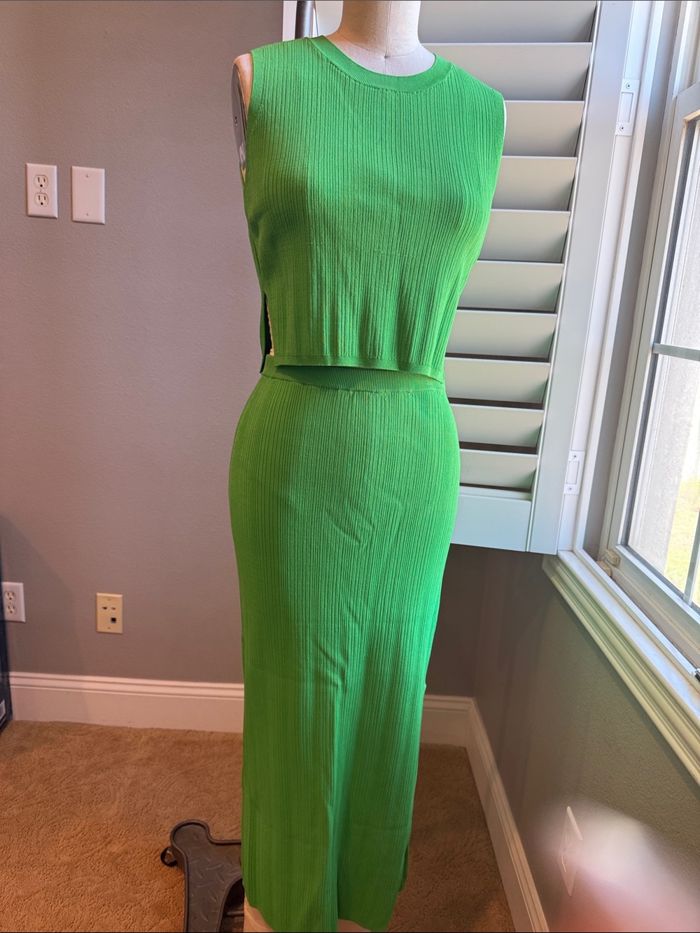 House of Harlow 1960 Bright Green Ribbed Two-Piece Skirt Set